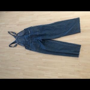 Medium sized Jean overalls